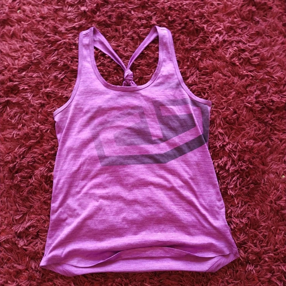 Tapout tank